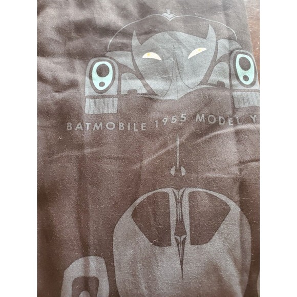 4/15 Batman DC Comics Batmobile Flat Sheet Only Twin Size Bed Batman Fabric - Picture 2 of 3